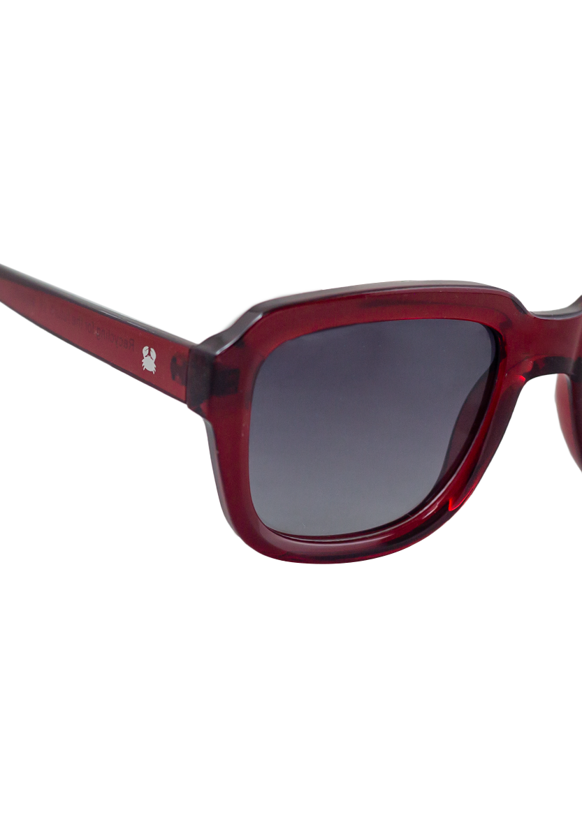 Eco-friendly Sunglasses PETREA CRYSTAL RED Model Oceanides Eyewear